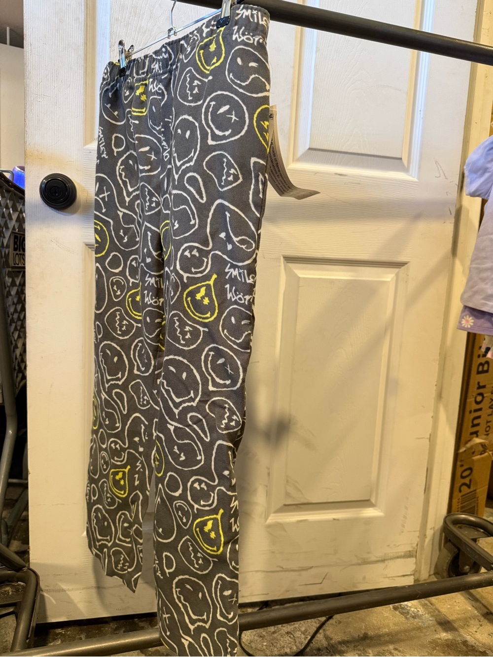 Girls' Gray Smiley-Print Leggings with Yellow Accents